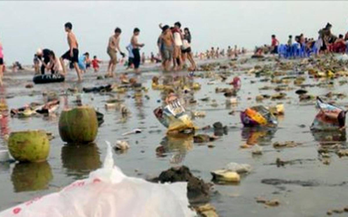 Hai lần 'sốc' về chuyện xả rác vô ý thức ở các điểm du lịch