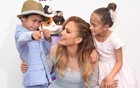 Jennifer Lopez tiết lộ bí quyết nuôi dạy con sinh đôi