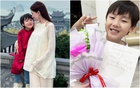 Lịm tim vì bé Bo quá đáng yêu: Vừa vào lớp 1 đã tự viết thiệp tặng mẹ Hòa Minzy nhân ngày 20/10