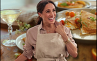 Meghan Markle khoe “bữa sáng kiểu Hoàng gia” giá 370 nghìn, dân mạng kiểu: “Đây là trứng ốp la phiên bản Hollywood à?”