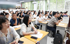 Xin kể vụ lùm xùm của Ban phụ huynh lớp tôi để thấy thế nào là: Người giàu góp tiền, người nghèo góp công, người "ngồi không" thì hay góp ý!