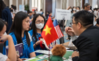 Mỹ dừng cấp mới visa du học, nhiều học sinh Việt 'như chim vỡ tổ'