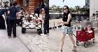 Chiếc xe kéo Jimmy - Jenny nhà Phương Oanh lăng xê ngày ấy giờ thành xe chở "búp măng" siêu hot của các trường mầm non