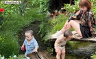 Check quán cafe có suối nước, rừng cây giữa Hà Nội: Bé được trải nghiệm hòa mình cùng thiên nhiên, mẹ chỉ cần giơ máy lên là có ảnh đẹp