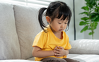 Bé 1 tháng tuổi suýt mất mạng vì bố mẹ tự chữa bệnh tiêu chảy cho con theo "bài thuốc dân gian truyền miệng"