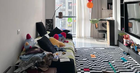 Bạn học đến nhà chơi thấy 5 thứ ở phòng khách liền nói: Cậu mãi không khá lên được!