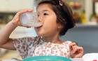 PGS.TS.BS dinh dưỡng mách mẹ cách chọn sữa cho con đúng chuẩn, phù hợp mục đích