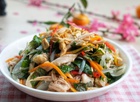 Cách làm gỏi gà xé phay giải cứu gà sau Tết