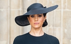 Lý do thật sự khiến Meghan Markle bị "cấm cửa" khi Nữ hoàng Anh qua đời: Hóa ra Vua Charles đã nhìn thấu tất cả!