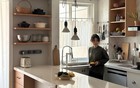 Cải tạo nhà lần hai, tôi bỏ hẳn tủ bếp treo tường: Căn bếp rộng hơn, sáng hơn và dễ dọn dẹp hơn hẳn