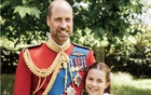 Vương phi Kate đăng ảnh chưa từng thấy của Thân vương William và Công chúa Charlotte: "Papa tuyệt vời nhất thế giới"