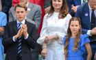 Vì sao Hoàng tử George phải mặc vest, thắt cà vạt giữa trời hơn 30 độ khi đến Wimbledon?