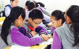 Điều kiện gia đình bình thường nhưng bố mẹ vẫn muốn con học trường đắt tiền, kết quả phải hối hận sau 1 tháng
