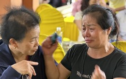 Nghẹn lời bà ngoại đưa cháu lên xe của nhà trường rồi bị bỏ quên