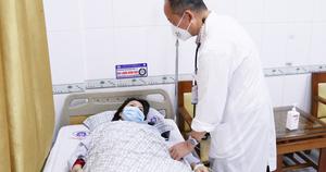 Su&yacute;t liệt tay ch&acirc;n v&igrave; nhầm hạ kali với hạ canxi - Ảnh 1.