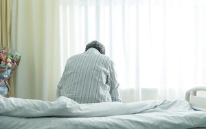 Ở tuổi 75 nghỉ hưu, tôi có tiền, có nhà nhưng lại thấy chẳng có gì trong số đó hữu ích cả: Tuổi già của tôi sao mà khó khăn quá!