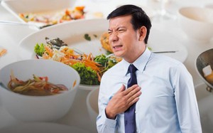 Cuộc gọi trong đ&ecirc;m từ v&ugrave;ng bi&ecirc;n giới v&agrave; hạnh tr&igrave;nh gi&agrave;nh giật sự sống cho sản phụ gặp biến chứng, đe dọa t&iacute;nh mạng cả 2 mẹ con - Ảnh 4.