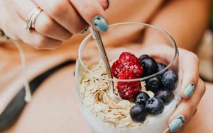 Nhận chẩn đo&aacute;n ung thư buồng trứng ở tuổi 31, nữ VĐV vẫn trở lại s&acirc;n băng v&agrave; gi&agrave;nh huy chương Olympic: 