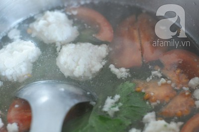 Canh chua chả mực