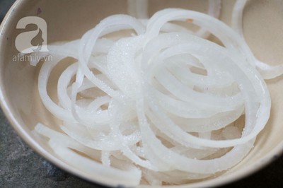 Gỏi c&aacute; th&aacute;c l&aacute;c