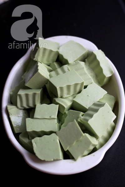 Ch&egrave; kh&uacute;c bạch tr&agrave; xanh