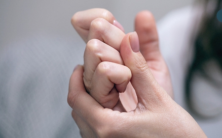 Phổi có tốt hay không, chỉ cần nhìn vào bàn tay: Người có phổi kém thường có 5 bất thường ở tay, hãy xem bạn có không