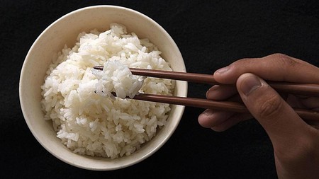 Bác sĩ Nhật khuyên dùng: Chế độ ăn “3 vàng” chống lão hoá, ăn cơm trắng với thứ này giảm lượng đường trong máu sau ăn tới 24%