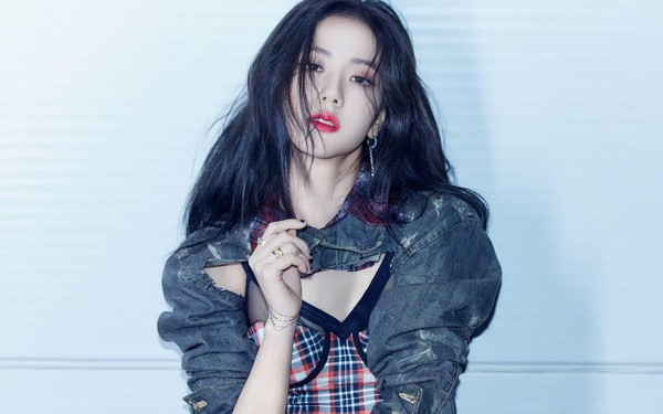 Diện Chung Váy Jisoo Khí Chất Ngời Ngời Nhưng Yeri Mới Gây Bất Ngờ Vì Sexy Ngoài Tưởng Tượng 