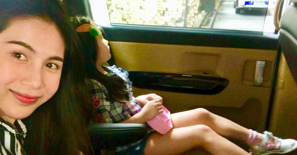 Bé Bánh Gạo tự học đánh đàn, Thủy Tiên đang hớn hở ngợi khen thì tá hỏa khi biết tên bài hát