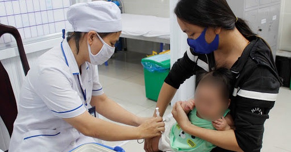 Lý giải nguyên nhân 24 trẻ tai biến nặng sau tiêm chủng