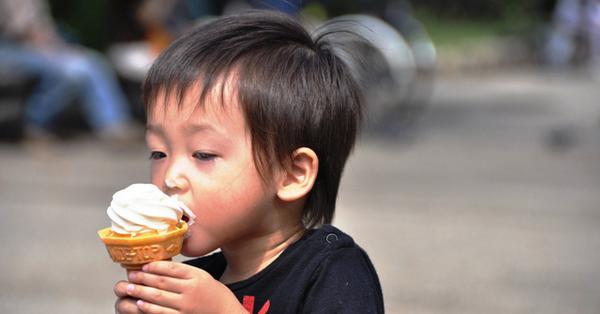 Hỏi con trai "Có muốn ăn kem không", ông bố nhận được câu trả lời khiến anh cả đêm không ngủ - Vimarsana News