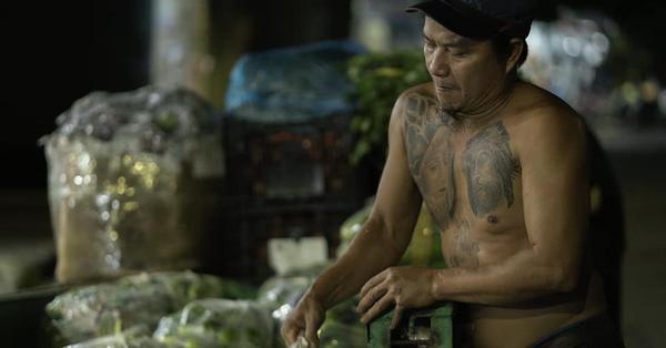 Được nhiều người hâm mộ ngỏ ý tặng tiền, anh Minh bán rau: "Bao giờ mình xây biệt thự mình xin sau" - Vimarsana News