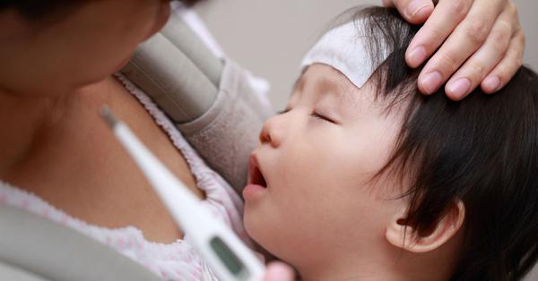 Vì sao trẻ bị cảm lạnh vào mùa hè có xu hướng tăng? - Vimarsana News