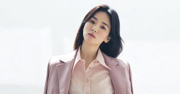 Song Hye Kyo khoe nhan sắc trẻ trung khó tin ở tuổi 40 nhưng có một chi tiết ai nhìn cũng thấy "sai" - Vimarsana News
