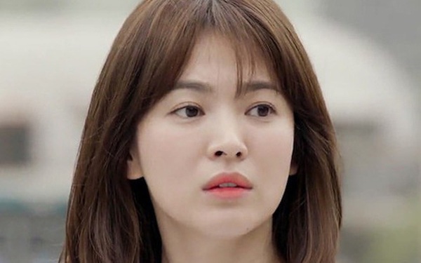 Suốt 20 năm sự nghiệp, Song Hye Kyo thành công tạo trend với 5 kiểu tóc kinh điển khiến chị em cắt theo ầm ầm