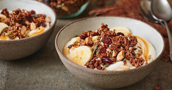 Tự làm granola tại nhà ăn sáng hay ăn vặt vừa ngon, vừa rẻ