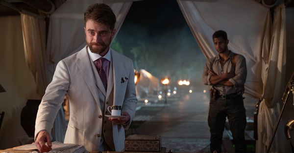 Brad Pitt appeared in great form against “Harry Potter” Daniel Radcliffe