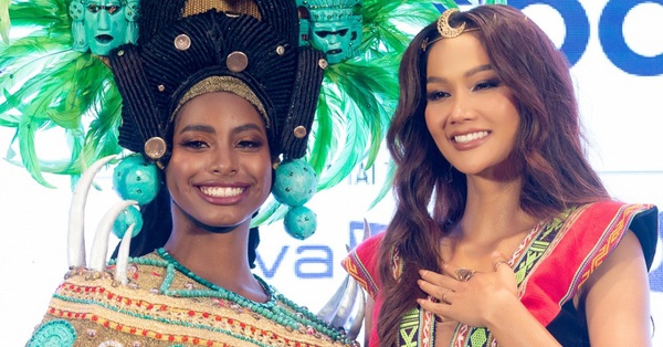 Miss Earth 2021 Destiny Wagner comes to Vietnam to be a judge of the Miss contest with H’Hen Niê