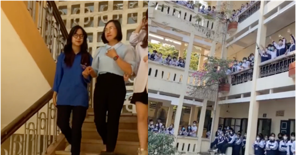 Thousands of students in Hanoi held hands, hugged each other and cried in the middle of the school yard