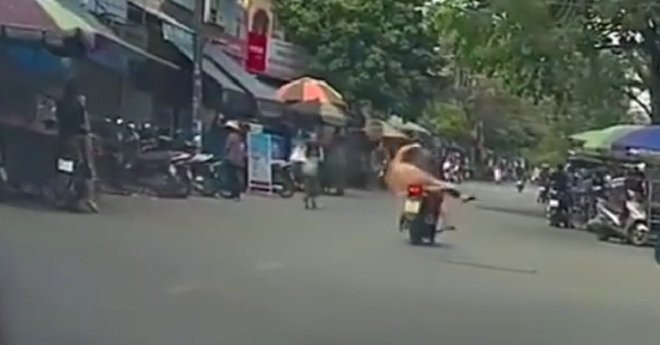 The girl’s sunscreen got caught in the wheel and hit her face on the road