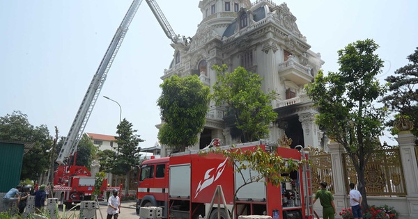 The female hostess died in the Quang Ninh castle fire