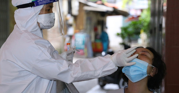 Hanoi recorded 1,677 cases of COVID-19 on April 14