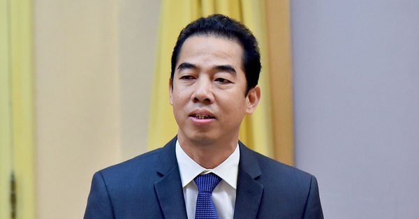 Deputy Foreign Minister To Anh Dung arrested for accepting bribes in the case at the Consular Department