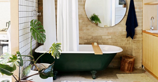 Add a splash of color to your bathroom with this colorful bathtub