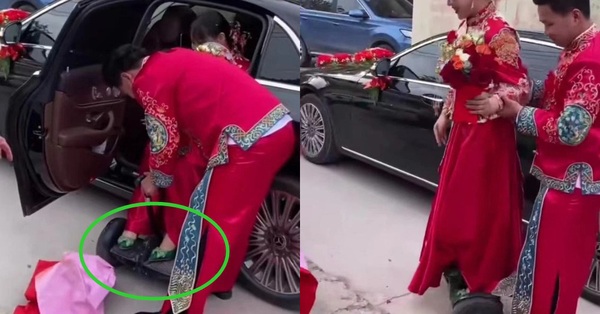 Not wanting the tired groom to carry her to the wedding room, the bride came up with an idea of ​​both ways