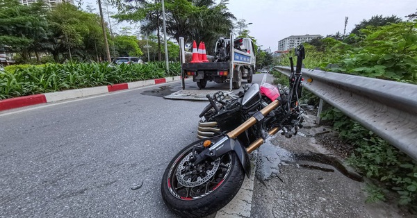 The high-speed high-displacement motorcycle collided with another vehicle and shot out, the driver died