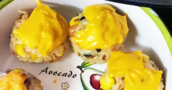 How to make cheese-covered tuna rice balls is simple but extremely delicious