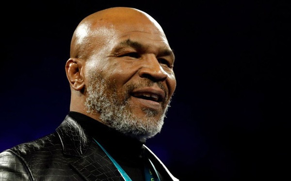 Mike Tyson “punched a man in the face” on a plane
