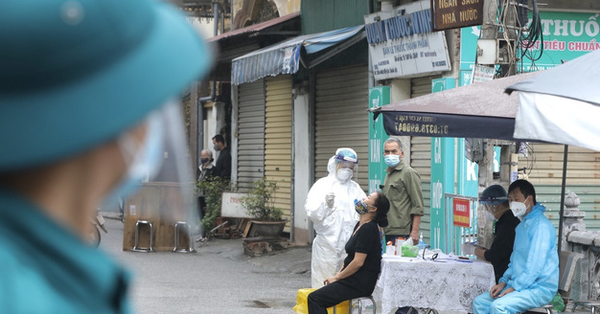 Hanoi detected 978 new COVID-19 cases on April 23