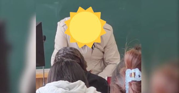 The teacher stood on the podium, bowed his head and DISCOVERED the SECRETS making the students laugh